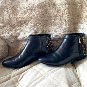 ✨BCBG Leather Ankle Booties✨